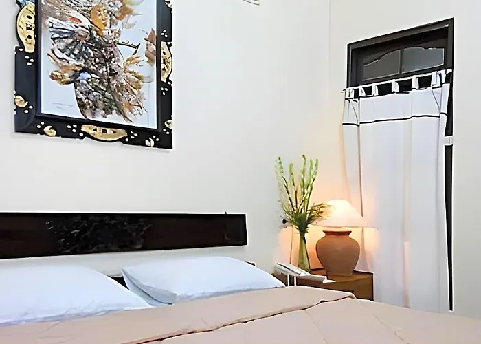 Oyo 3244 Grand Chandra Hotel Denpasar (Bali)